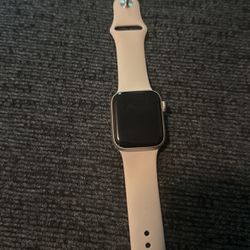SE Apple Watch Brand New 