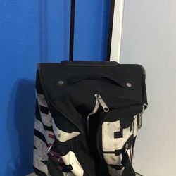 Rare Victoria’s Secret Pink Duffel Rolling Luggage Suitcase Hello Bag 