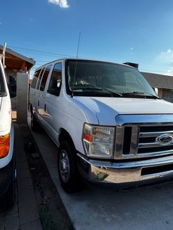 2010 FORD E350