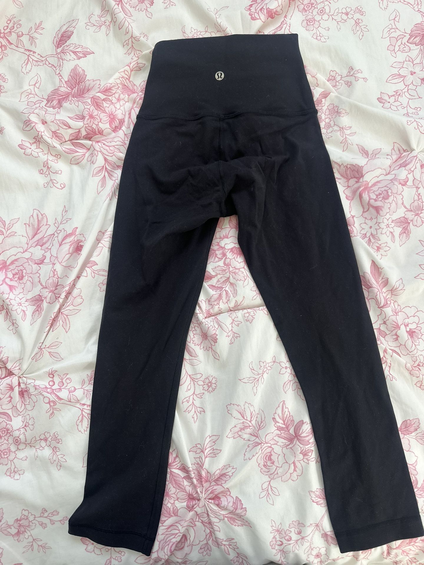 Lululemon black leggings