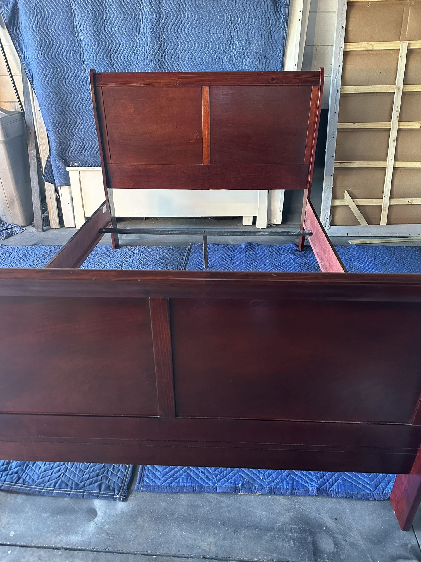 Full Size Sleigh Bed