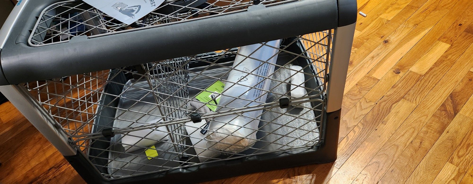 Diggs Revol Dog Crate, Snooze Bed, Water Bowl New 
