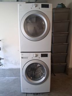KENMORE WASHER AND GAS DRYER LAUNDRY SET