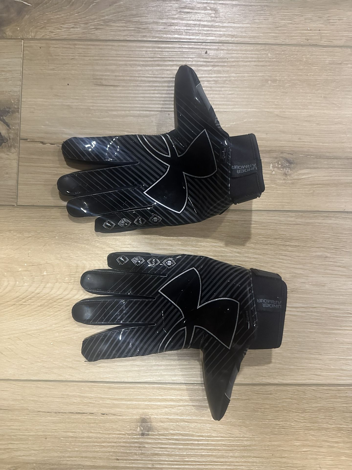 Under Armour Football Gloves