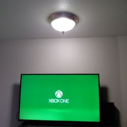 Westinghouse 50" Smart TV