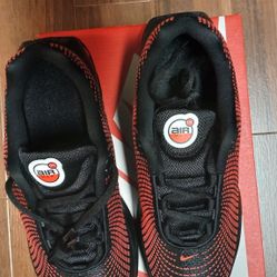 Black And Red Air Max DN (GS)