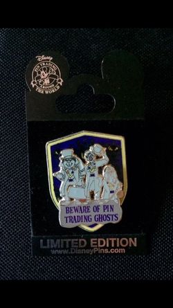 Disney Hitchhiking Ghost LE pin.