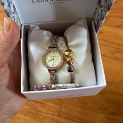 New Laura Ashley Women watch and Bracelet Set