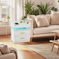 Homy Casa IVERN Nightstand 17.7" White Bedroom