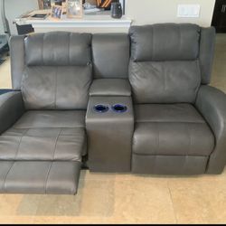 Reclining Couch 