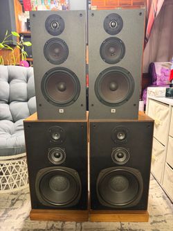 Nice vintage Realistic optimus 25 and JBL G300 speaker’s