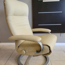 Beige Leather Lafer Kiri Brazilian Recliner