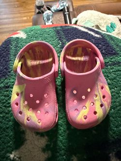Girl crocs