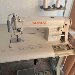 🧵 Yamata Industrial Sewing Machine w/ Table & Foot Pedal