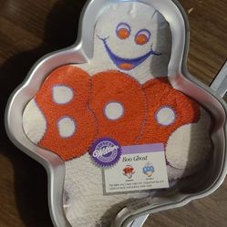 Wilton Vintage Boo Ghost Cake Baking Pan