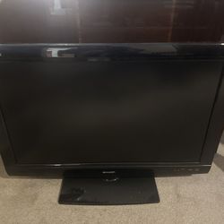 Apple TV + Sharp 32 inch LCD TV/Monitor