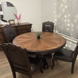 Table W /4 Chairs Real Wood 