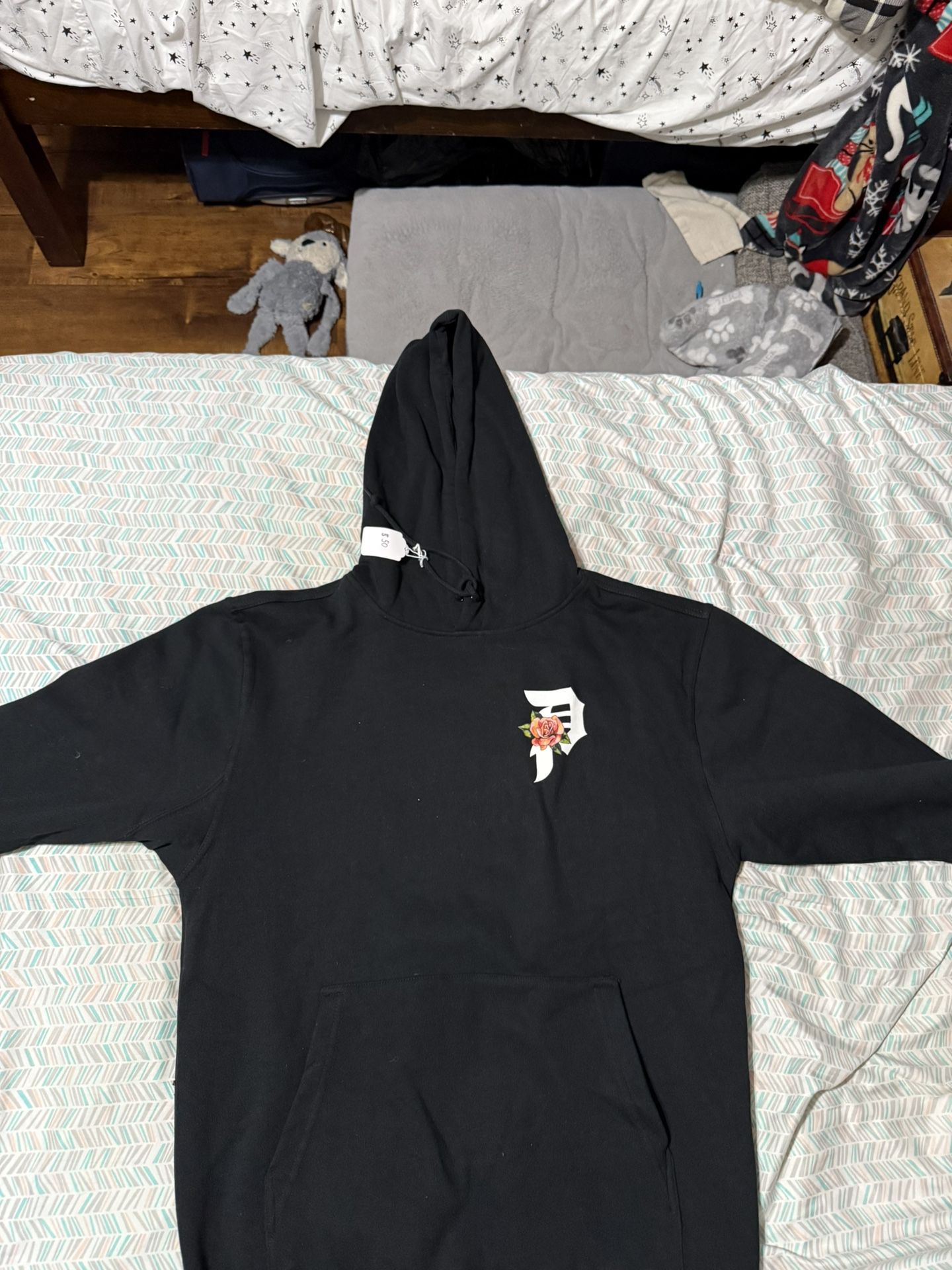 Black Primitive Hoodie With Flower Medium