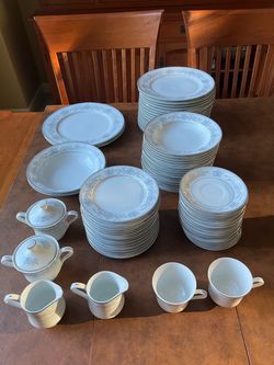 MIKASA Fine China Dresden Rose Pattern