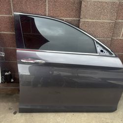 PASSENGER FRONT DOOR 2017 HONDA ACCORD (DARK GRAY).