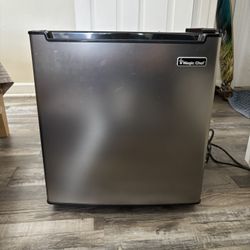 Magic Chef Mini Fridge