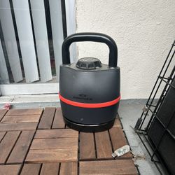 Adjustable kettlebell 