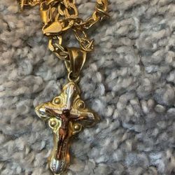 14k Gold Plated Necklace W/ Pendant & Ring