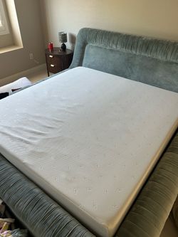 King Size Mattress - 12” Memory Foam