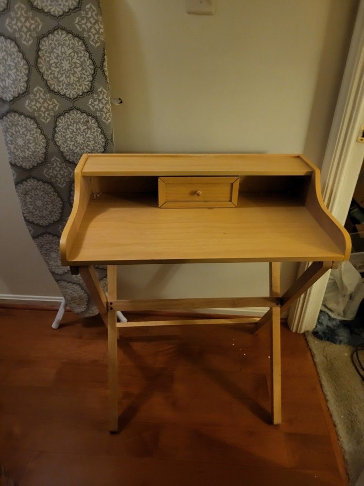 Wooden desk (Folding)