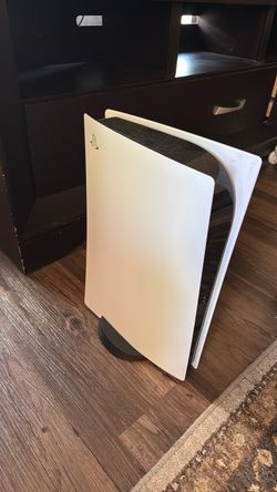 PS5 + 1 Controller with game and accessories