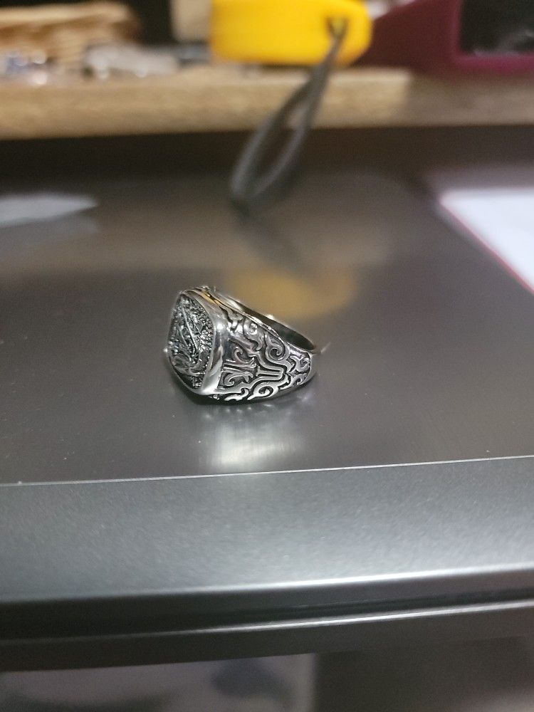 Men's Size 10 Stainless Steel Ring