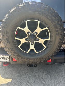 Jeep Rubicon 5 Falken Wild Peak Used Mud Tires-LT285/70R17 116/130Q