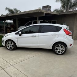 2012 Ford Fiesta