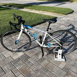 47cm Trek Road bike 