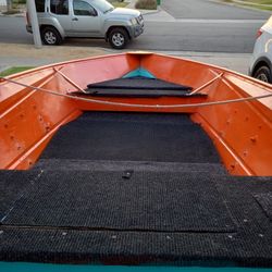Valco Aluminum Boat With Room In The Middle.