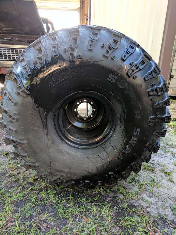 21/49-16.5 iroc super swamper 95% tread