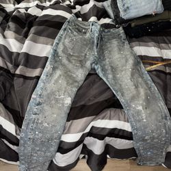 PURPLE BRAND JEANS FOR SALE.. GREAT CONDITION