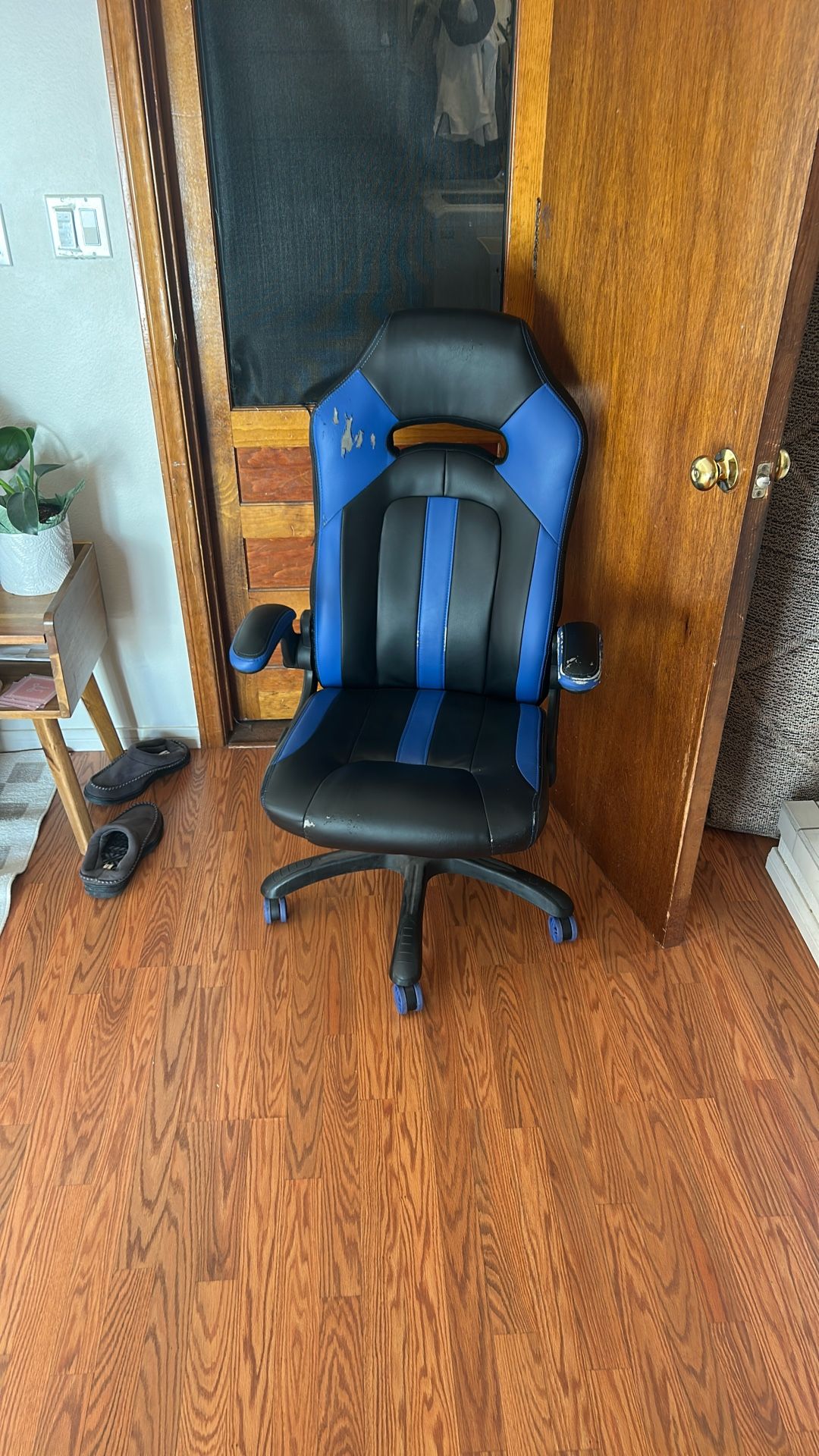 Gaming chair