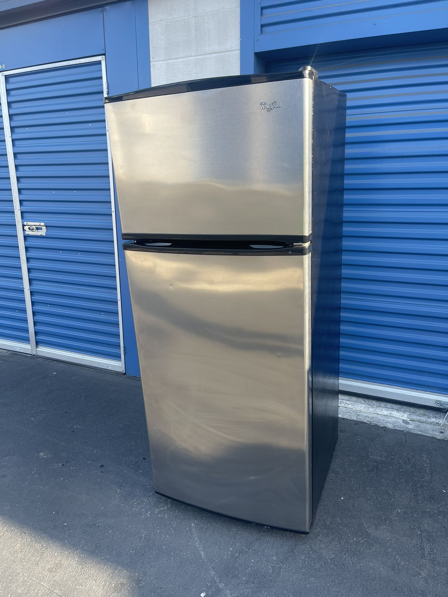 WHIRLPOOL Refrigerator TOP FREEZER  w/ Warranty **Free Delivery** Refrigerador HIELERA