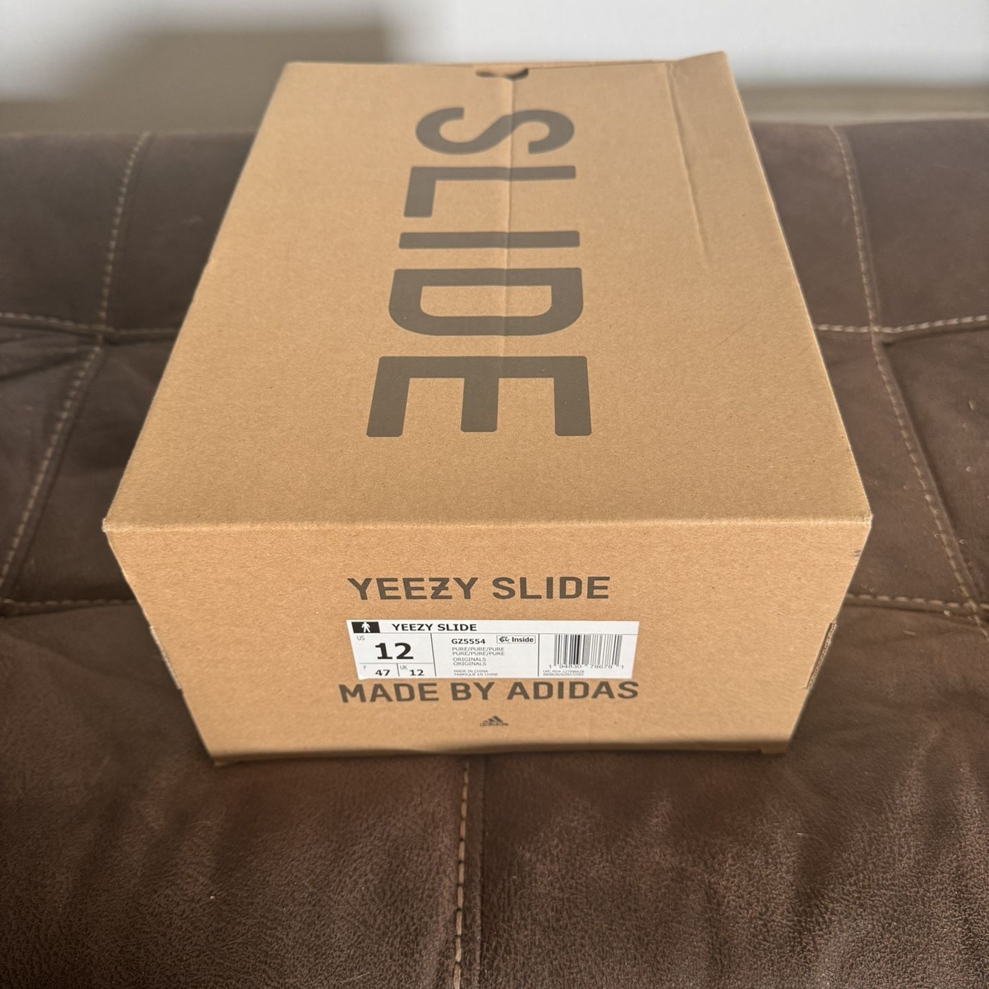 Yeezy Slide Box for Sale in Irwindale, CA - OfferUp
