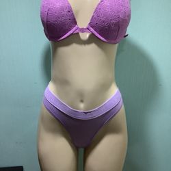 Beautiful And Sexy Set Victoria’s Secret Sz 34C