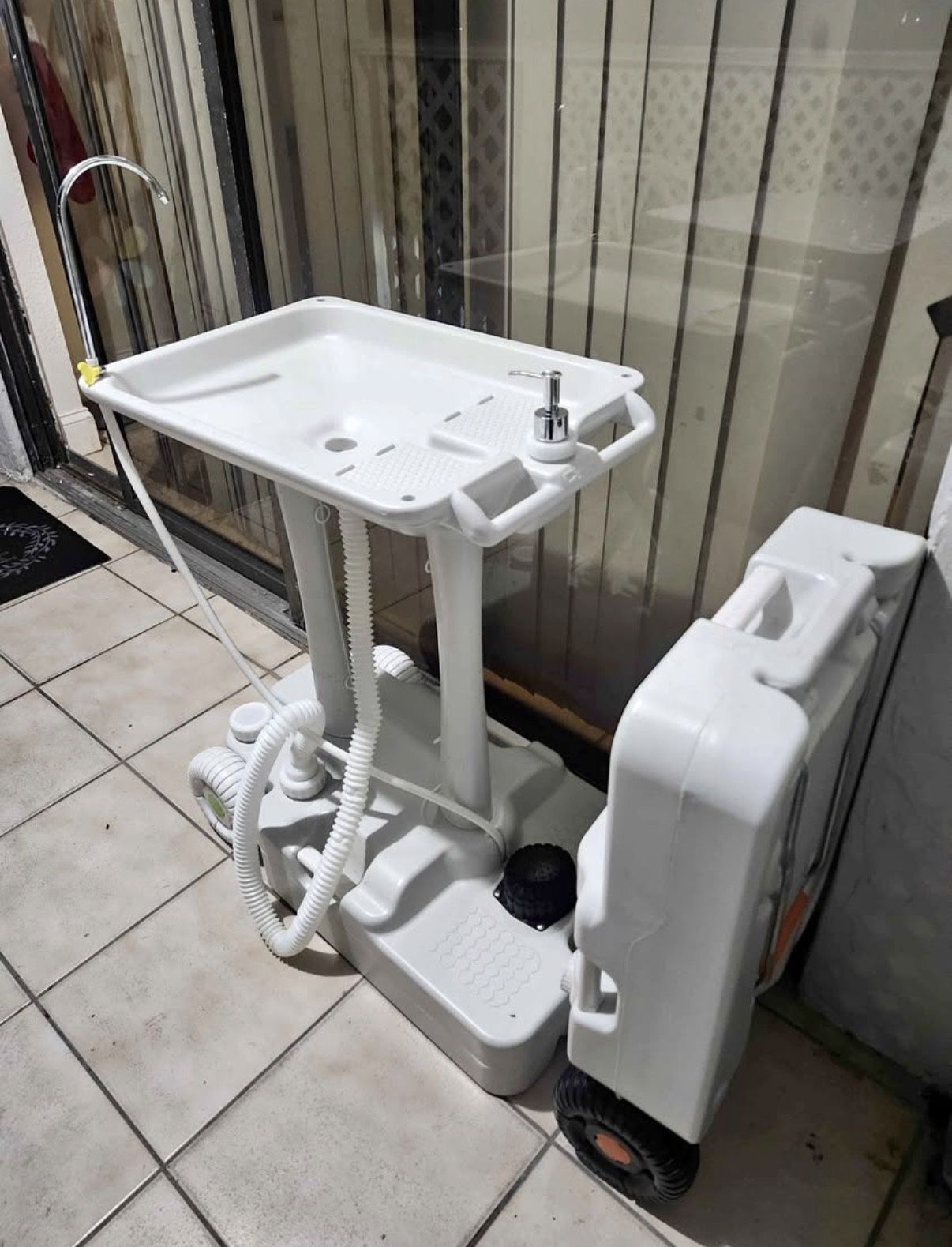 Portable Water Dispenser