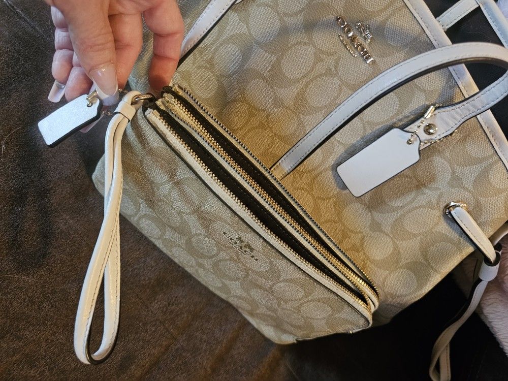 coach purse and wallet