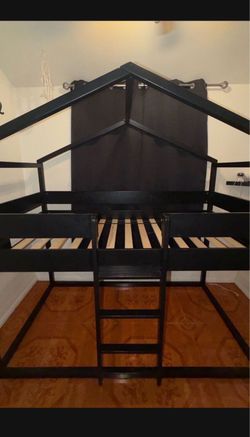 Full size loft bed / bunk bed. Ikea
