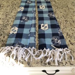 Set Of 2 UNC Tar Heels Fleece Scarves