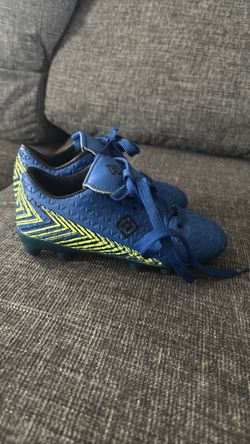 Umbro Kids Soccer Cleats Blue Yellow