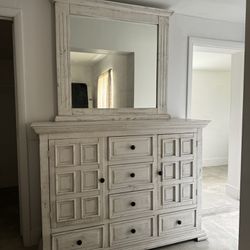 Dresser With Mirror Vintage