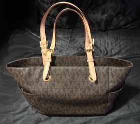 Michael Kors Jet Set BrownBeige Signature Coated Canvas Shopper Tote