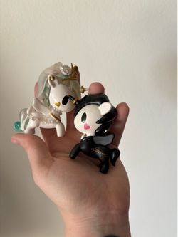 Tokidoki limited edition valentine unicorno set