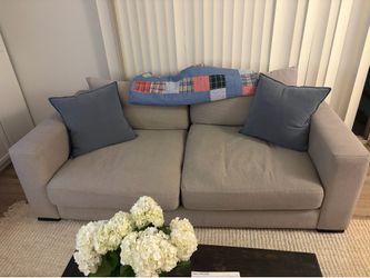 Modern Oversized Loveseat / Apartment Sofa – 84” Wide